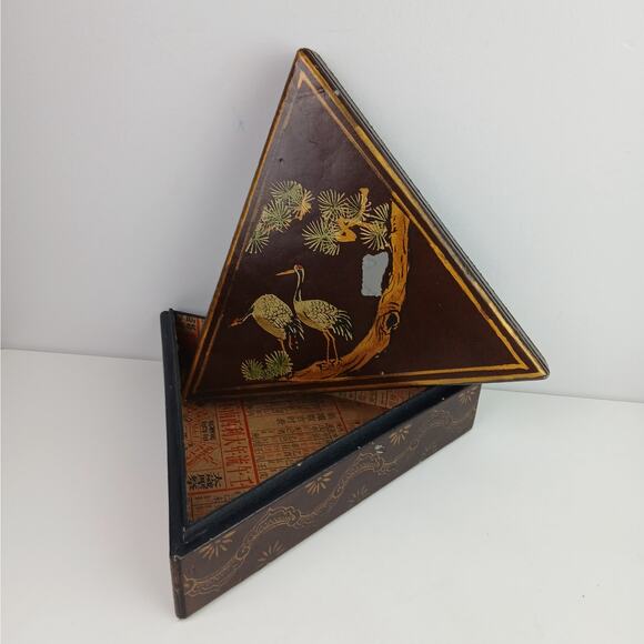 Vintage Chinese Triangular Shaped Leather Over Wood Wedding Box Cranes Tree - Picture 2 of 9